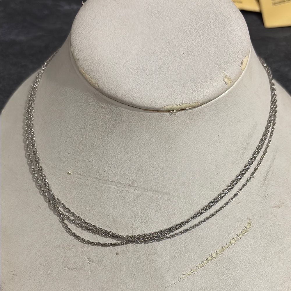Elegant Silver Chain Necklace